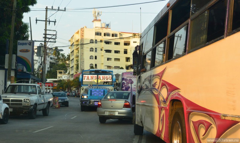 Дорожное движение в Акапулько