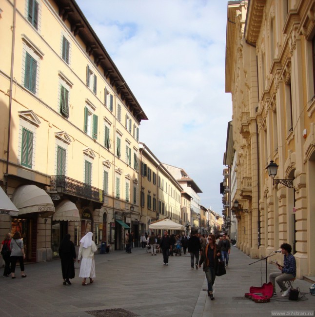  Corso Italia в Пизе