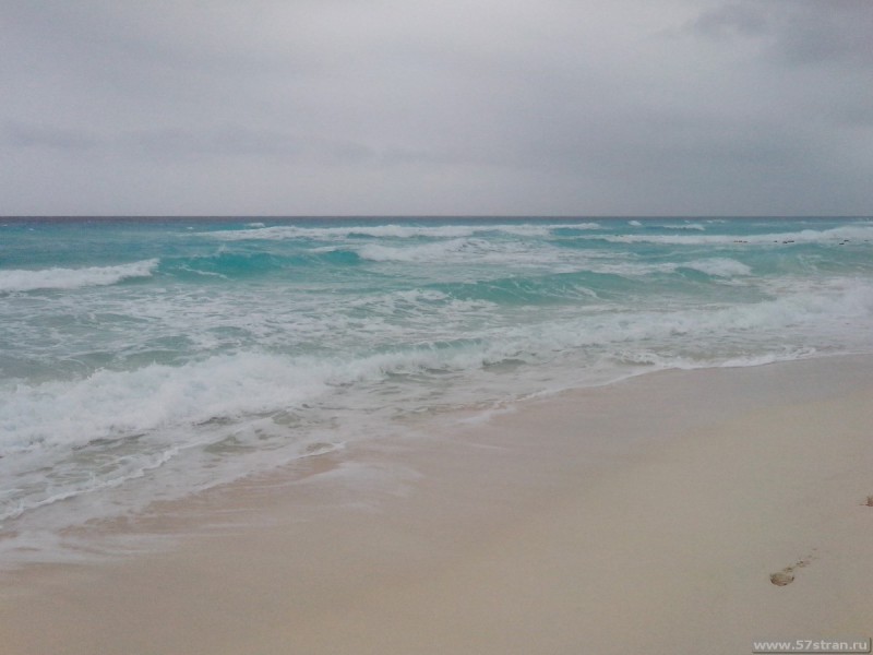 Канкун - волны