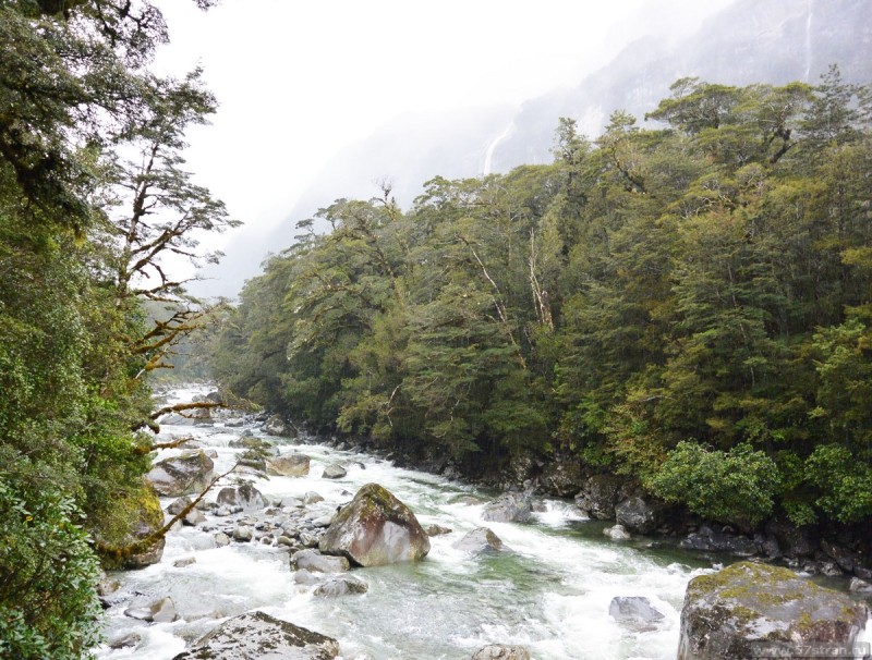 Горная река Новая Зеландия