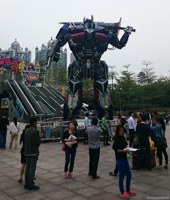 Робот в Гуанчжоу
